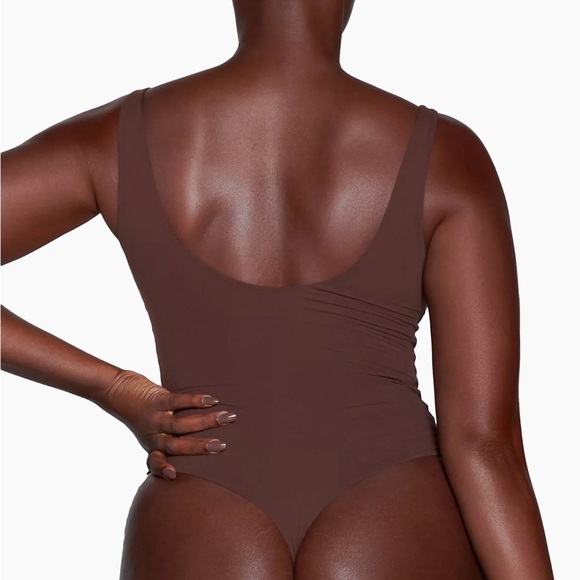 NWT SKIMS Cocoa Bodysuit L - Picture 6 of 6